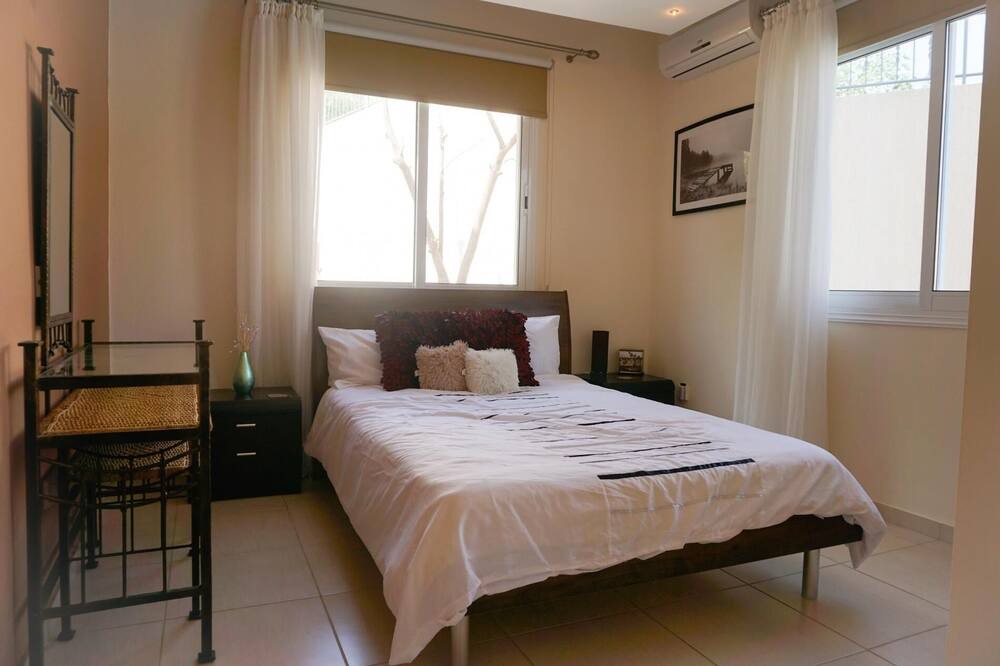 Photo of Bedroom in Peyia Town