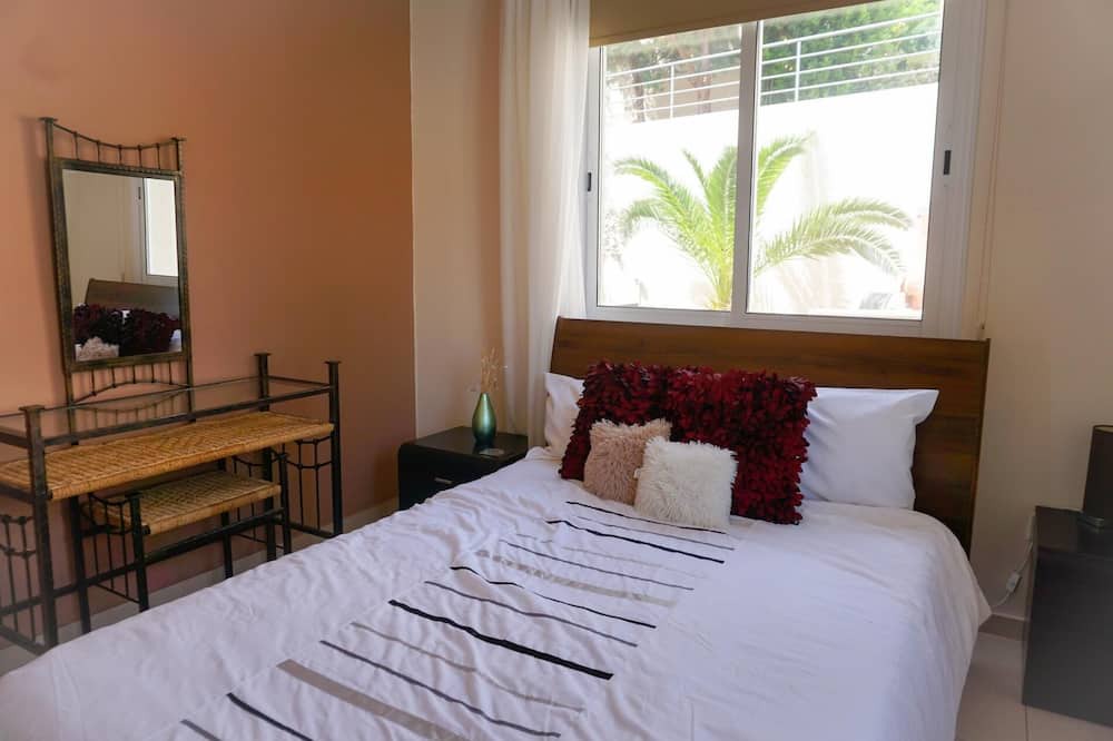 Photo of Bedroom in Peyia Town