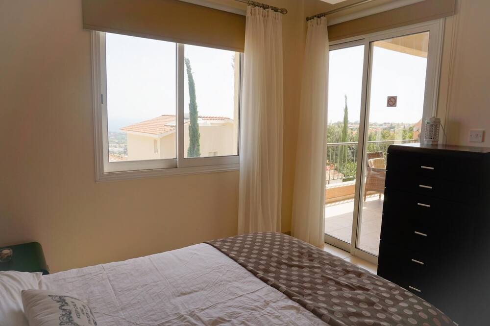 Photo of Bedroom in Peyia Town