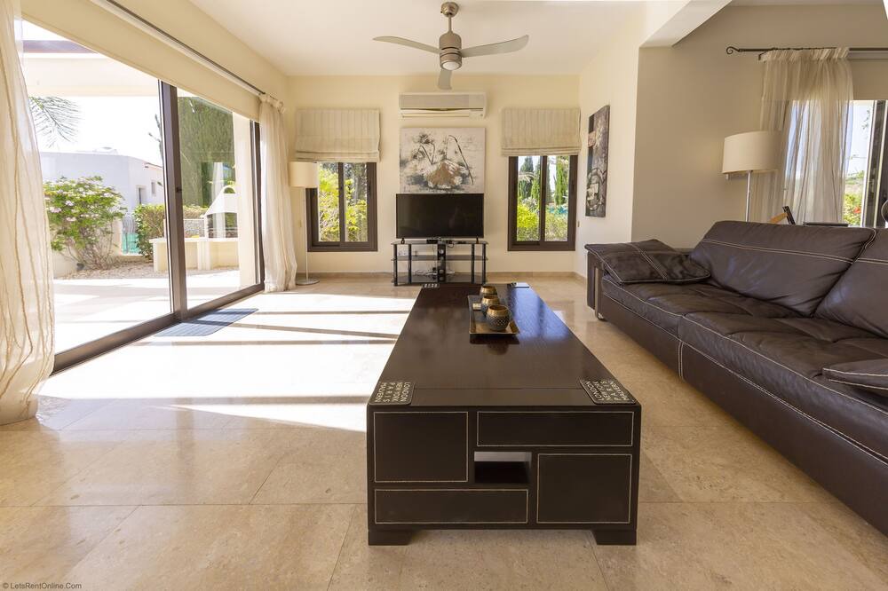 Photo of Livingroom in Kouklia