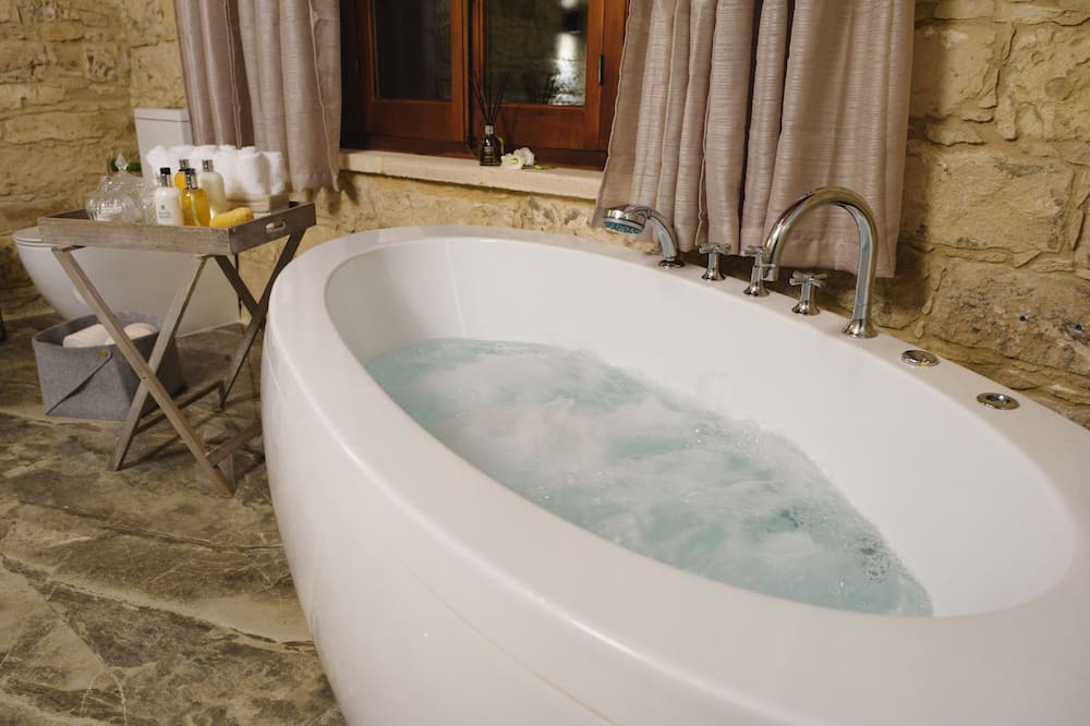 Photo of Bathroom in Vouni