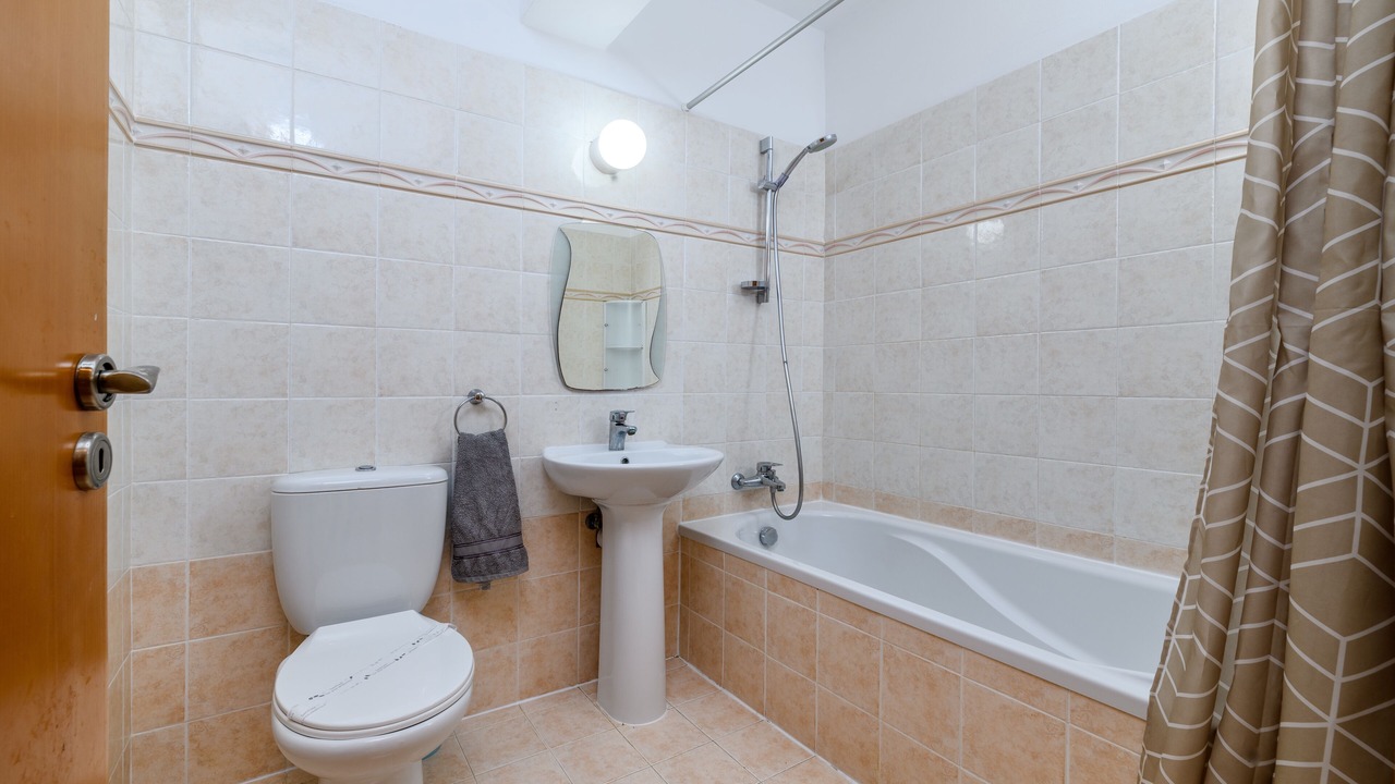 Photo of Bathroom in Oroklini