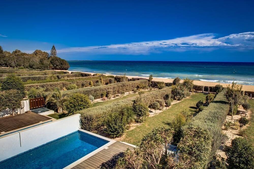 Photo of Outdoor in Mazotos