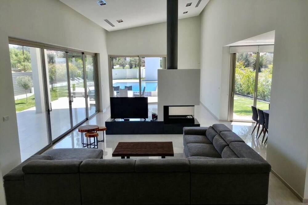 Photo of Livingroom in Kalo Chorio