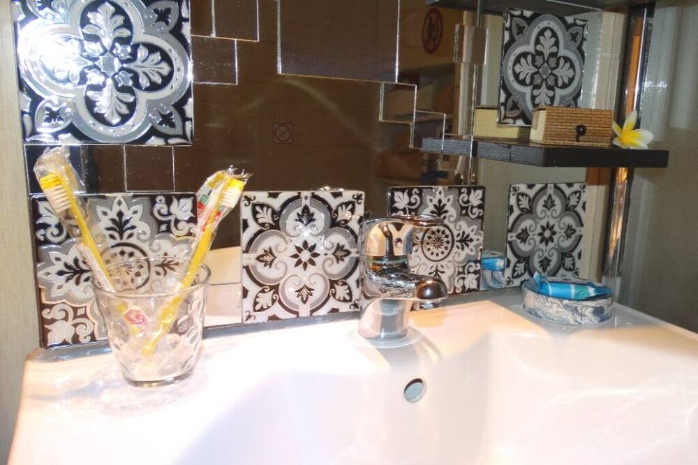 Photo of Bathroom in Chlorakas