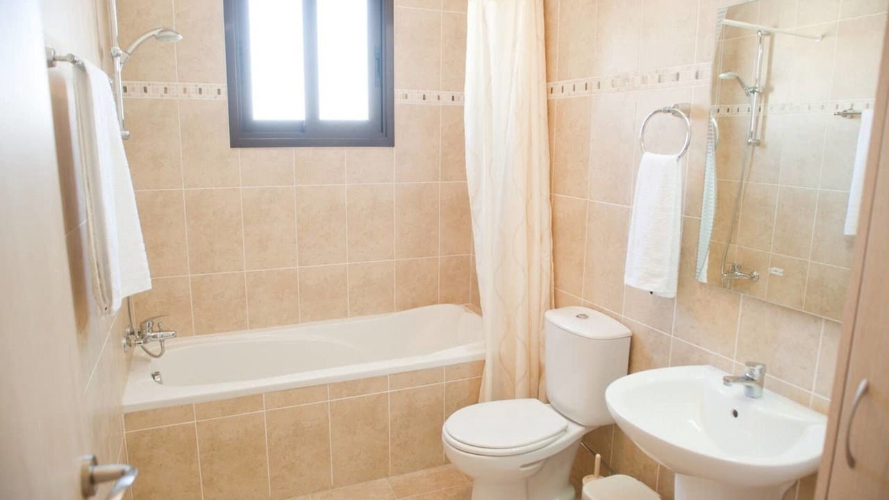 Photo of Bathroom in Oroklini