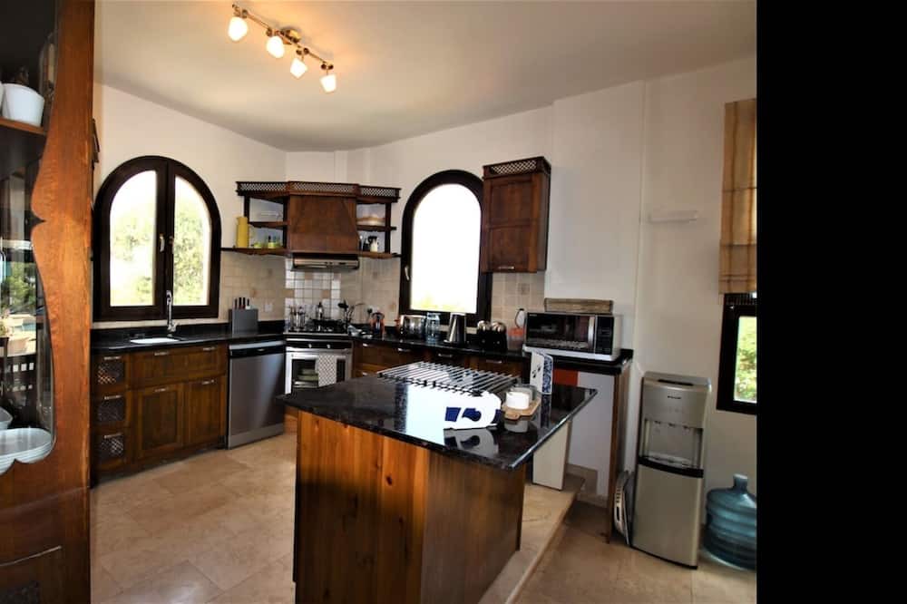 Photo of Kitchen in Yeni Erenkoy
