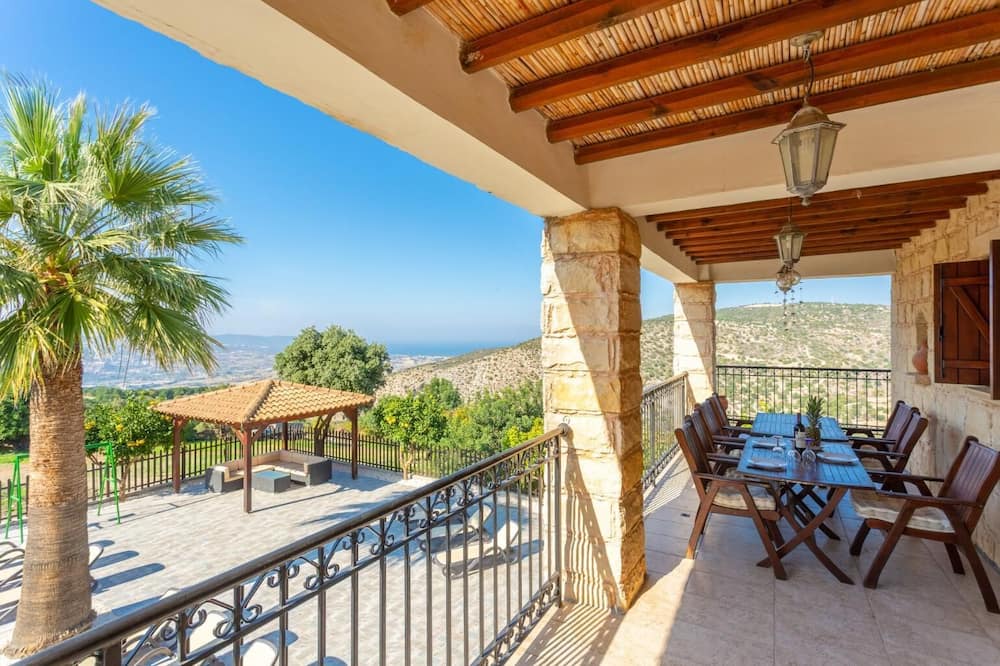 Photo of Patio Balcony in Peristerona