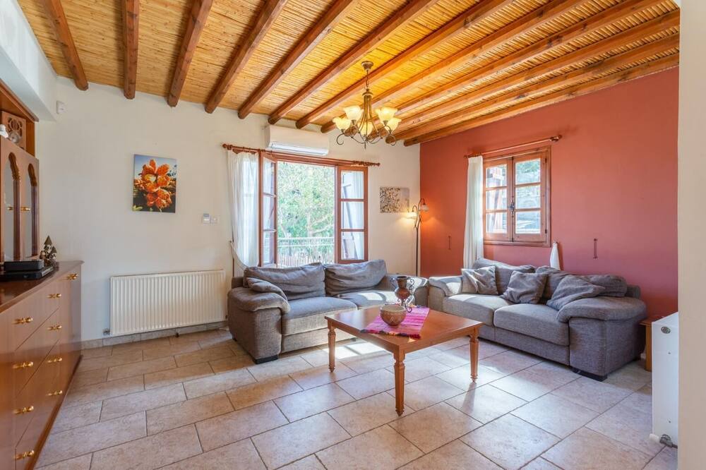 Photo of Livingroom in Peristerona