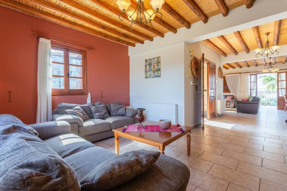Photo of Livingroom in Peristerona
