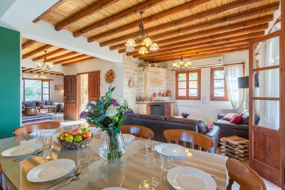 Photo of Kitchen in Peristerona