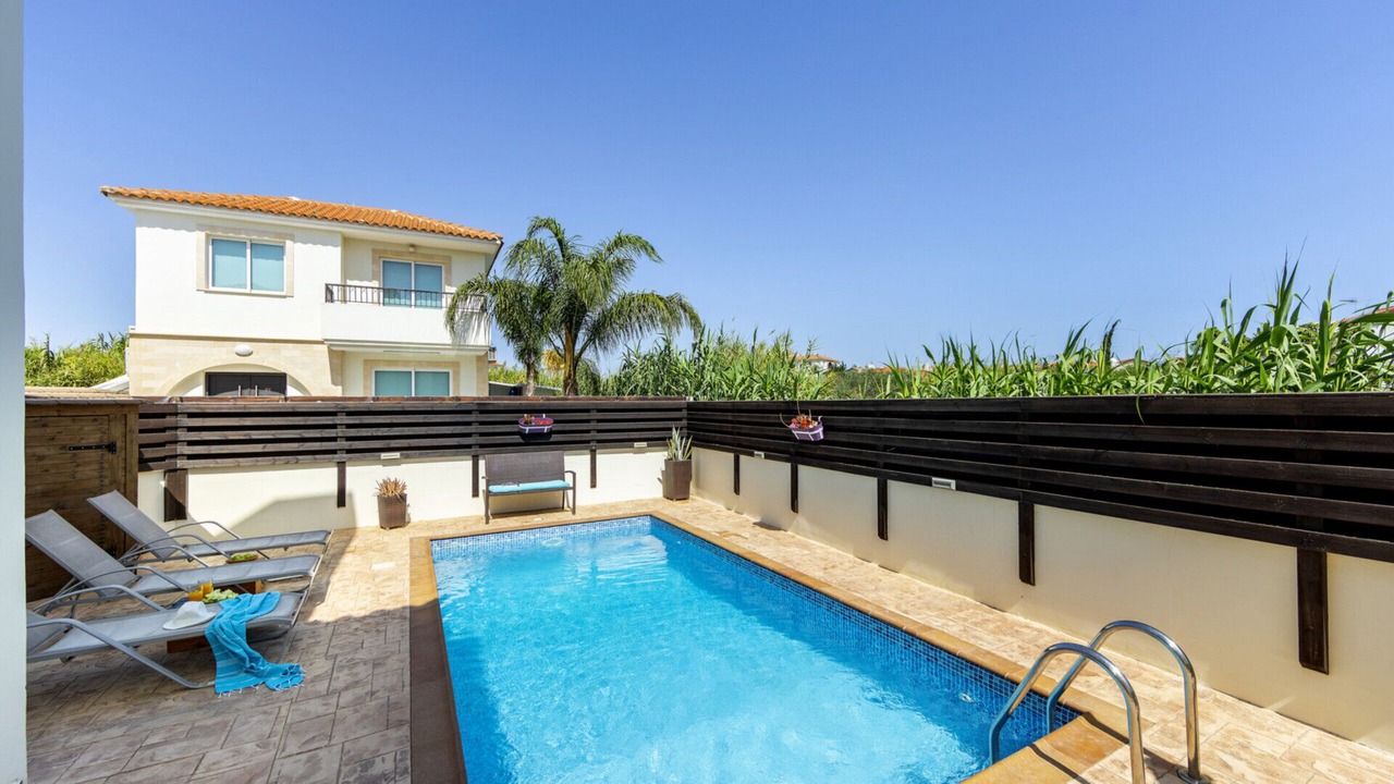 Photo of Outdoor in Pernera