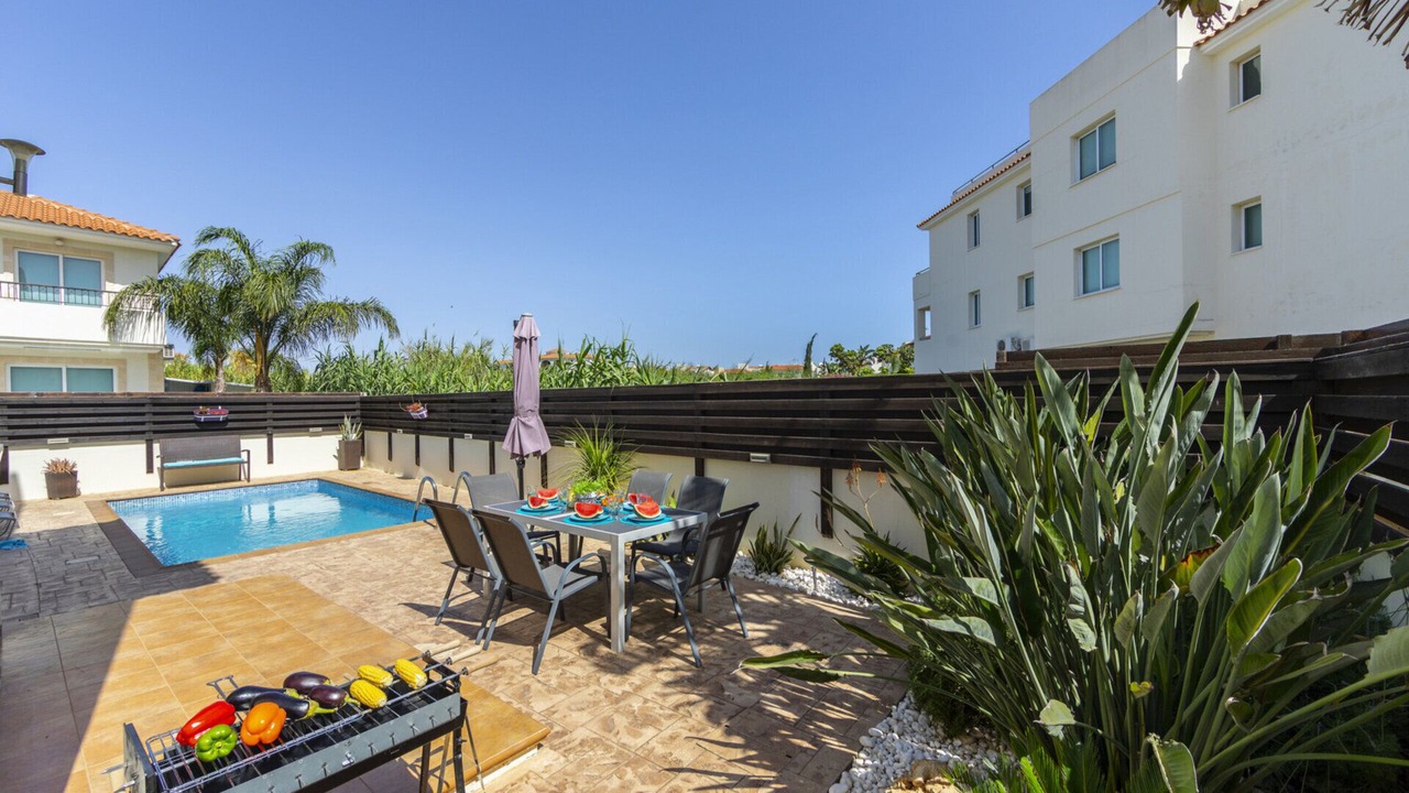 Photo of Outdoor in Pernera