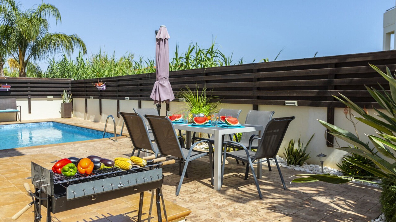 Photo of Outdoor in Pernera