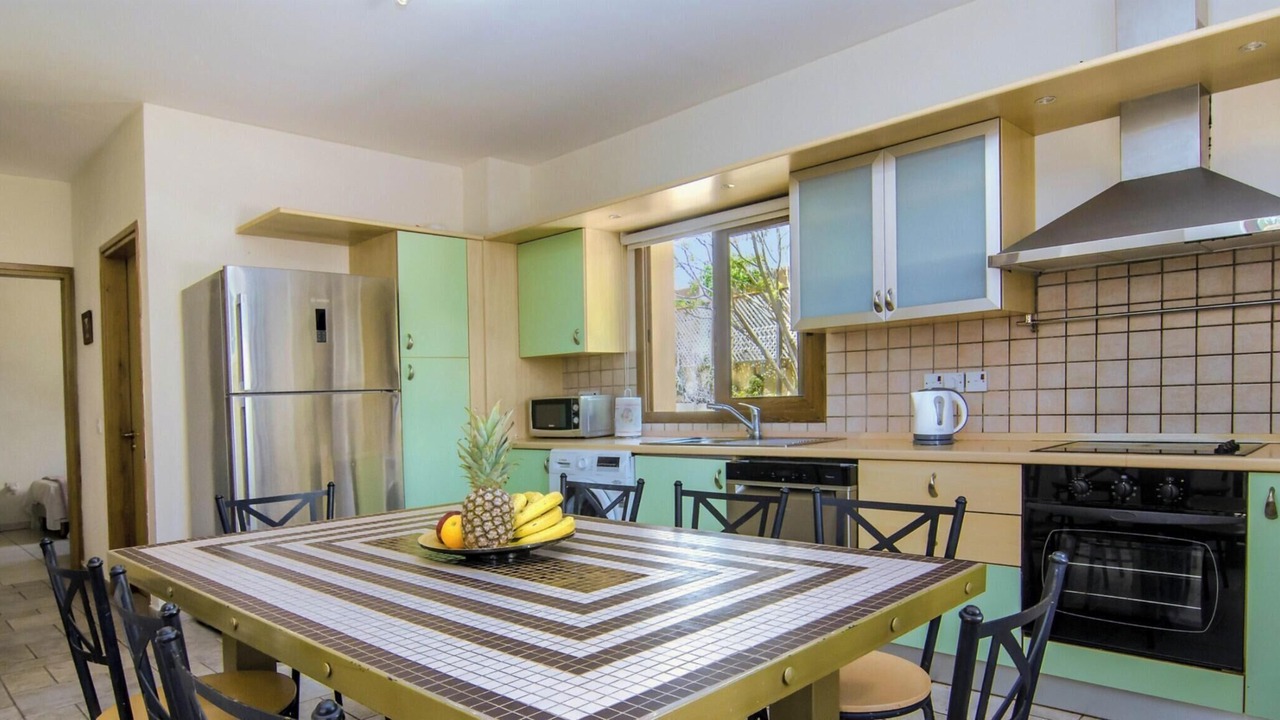 Photo of Kitchen in Peyia Town