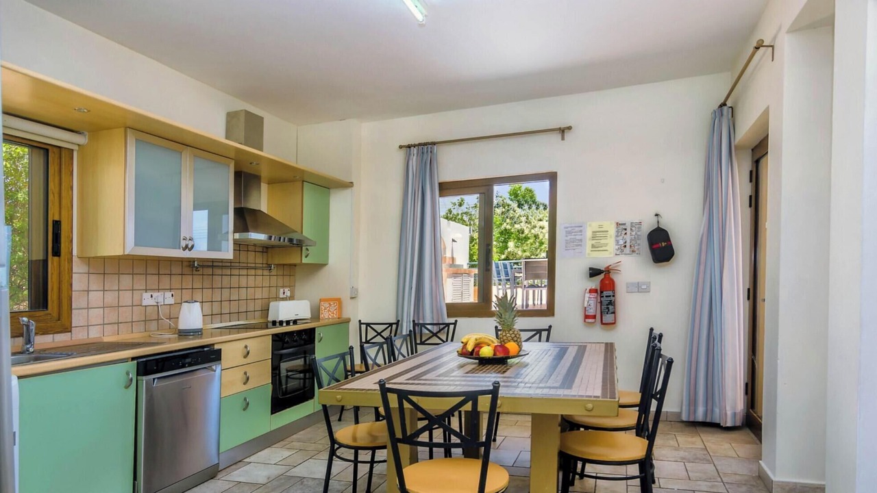 Photo of Kitchen in Peyia Town