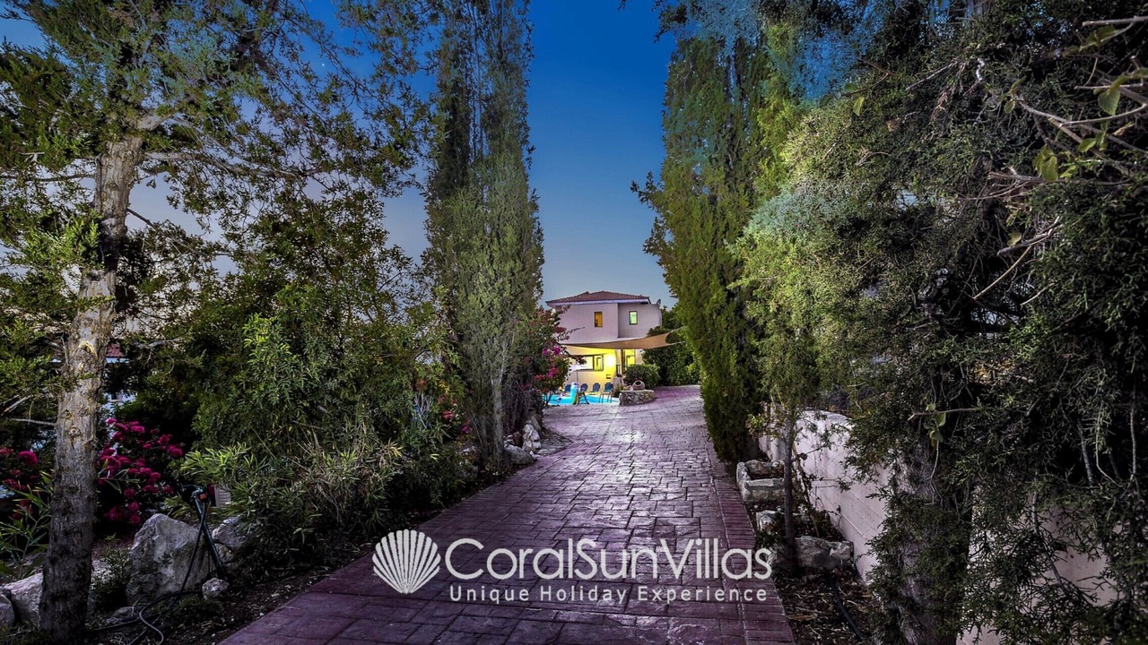 Photo of Outdoor in Peyia Town