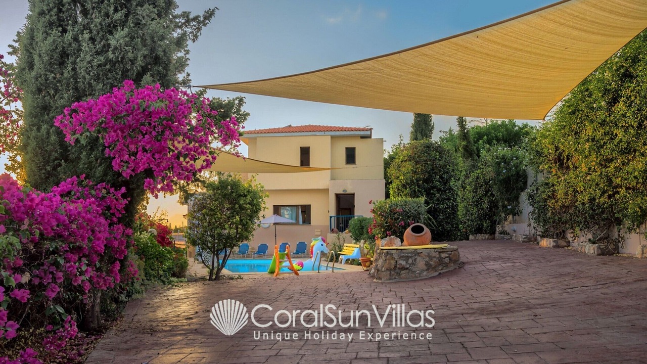 Photo of Outdoor in Peyia Town