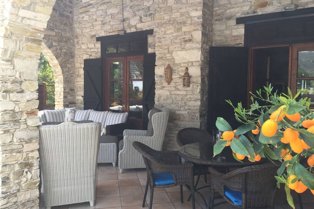 Photo of Outdoor in Kato Drys