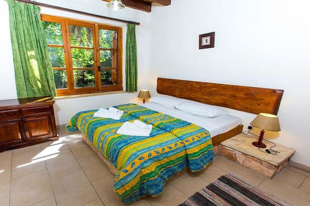 Photo of Bedroom in Miliou