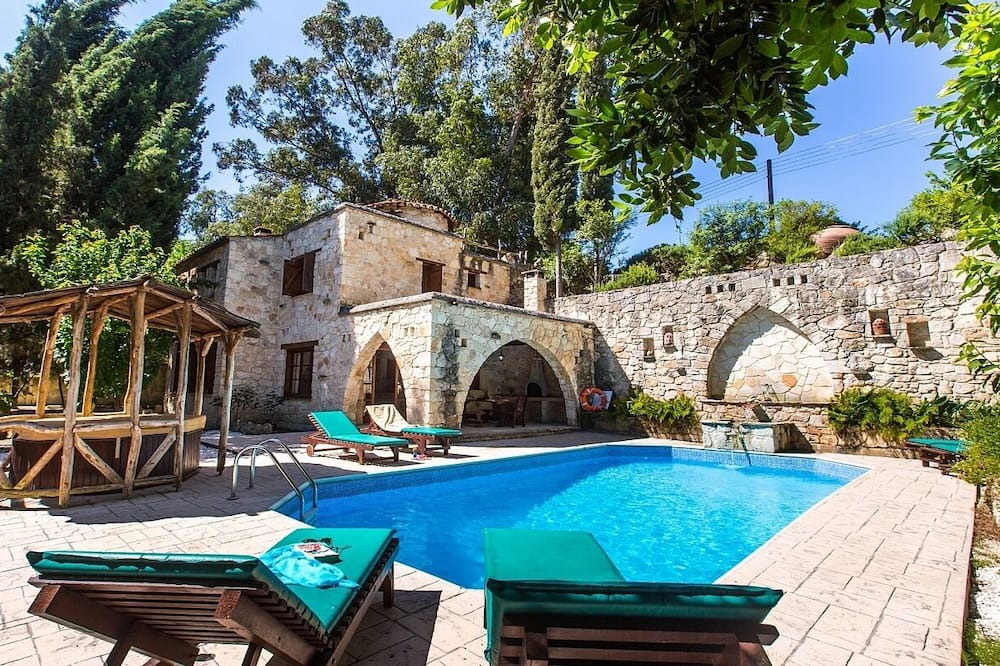 Photo of Outdoor in Miliou