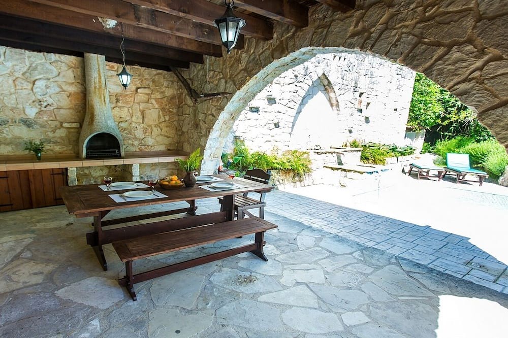 Photo of Patio Balcony in Miliou