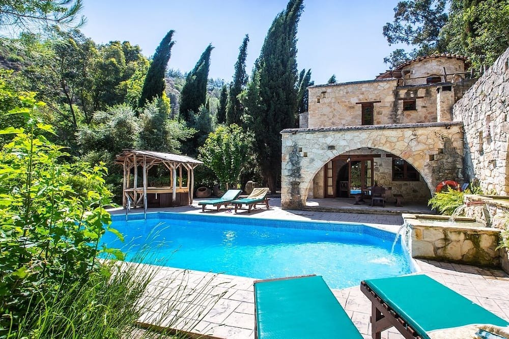 Photo of Outdoor in Miliou