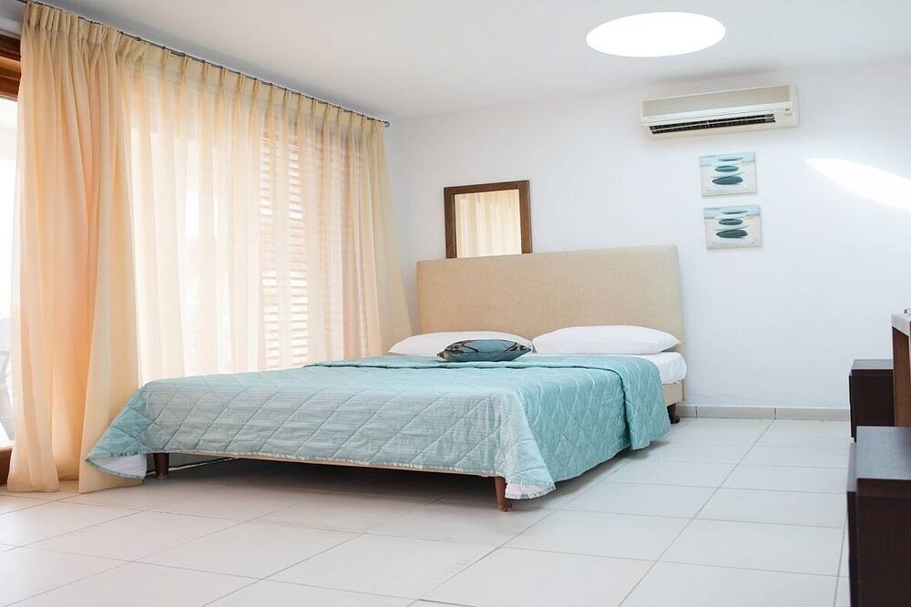 Photo of Bedroom in Miliou