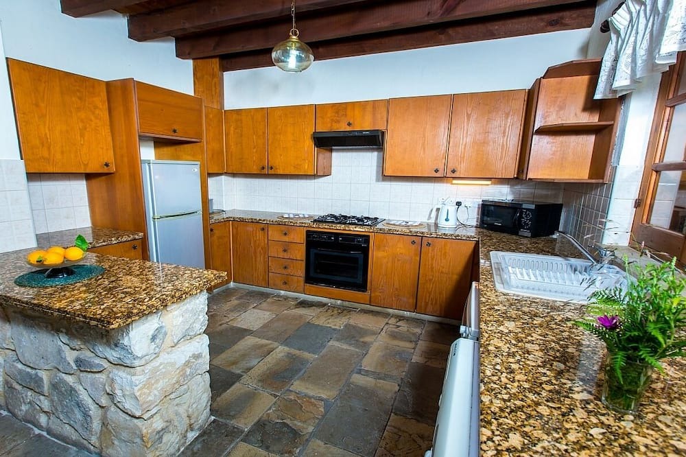 Photo of Kitchen in Miliou