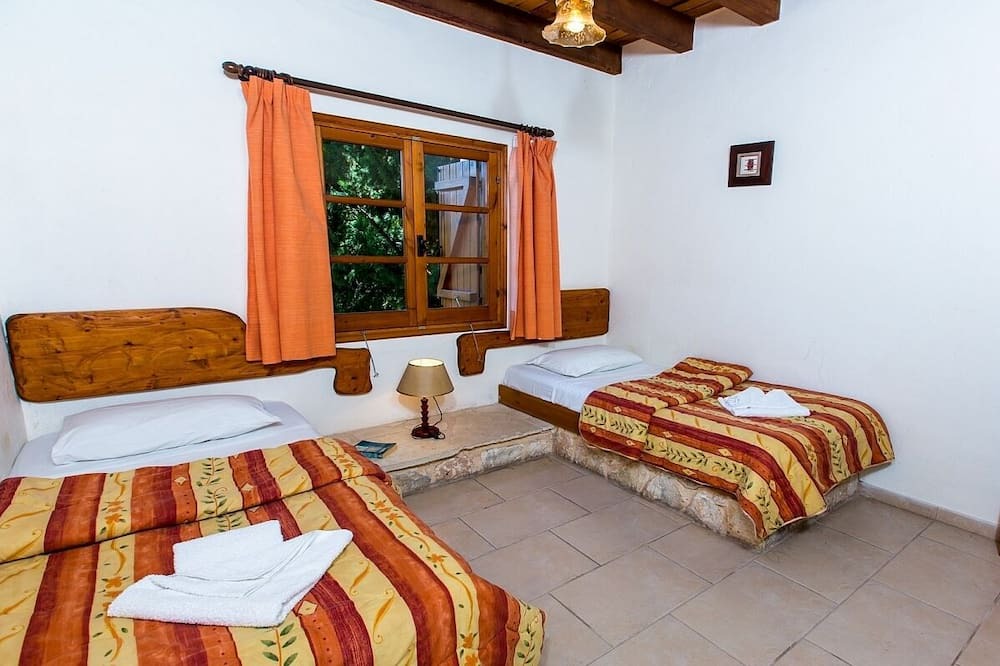 Photo of Bedroom in Miliou