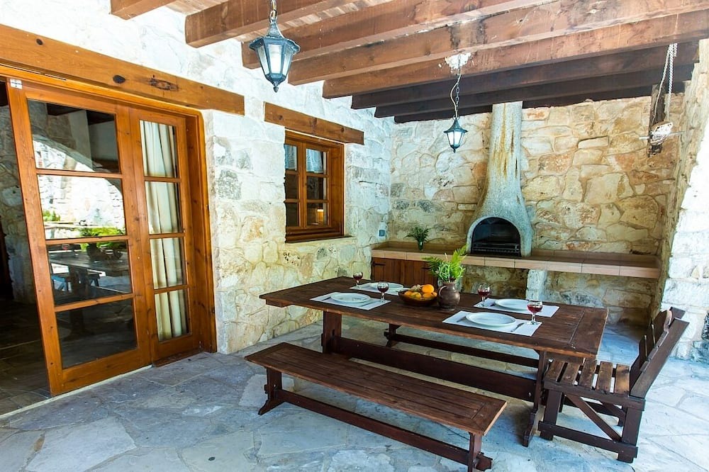 Photo of Patio Balcony in Miliou