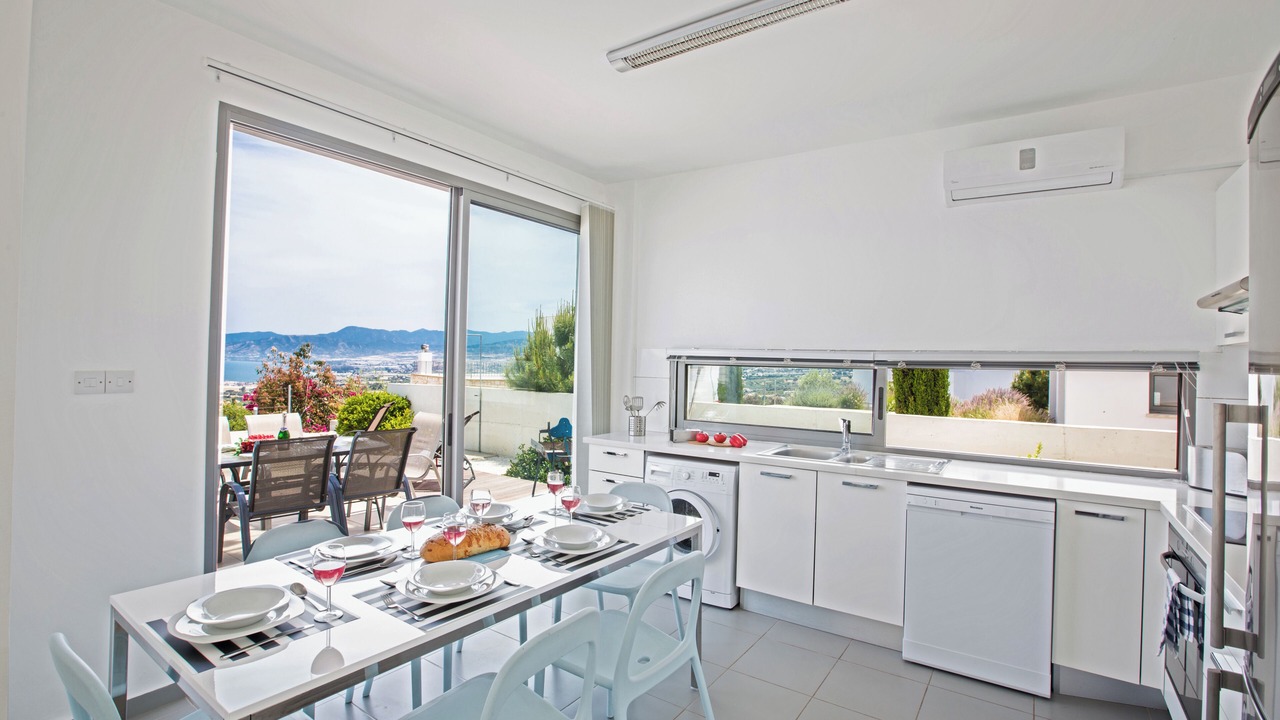 Photo of Outdoor in Polis