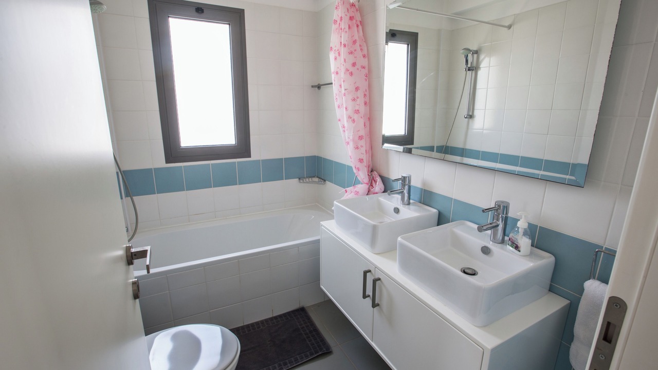 Photo of Bathroom in Polis
