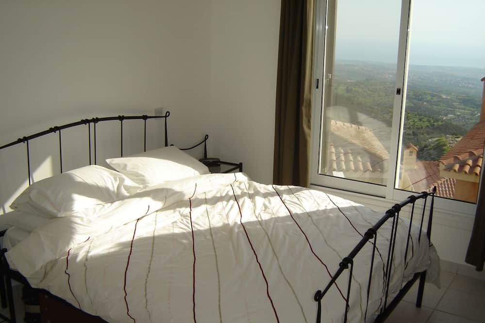 Photo of Bedroom in Tsada