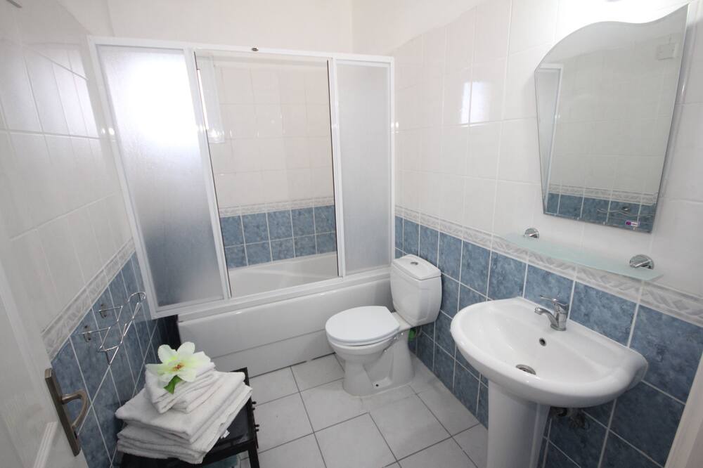 Photo of Bathroom in Kyrenia
