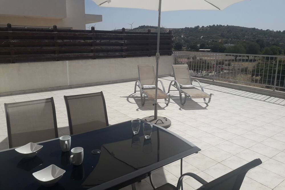 Photo of Patio Balcony in Alethriko