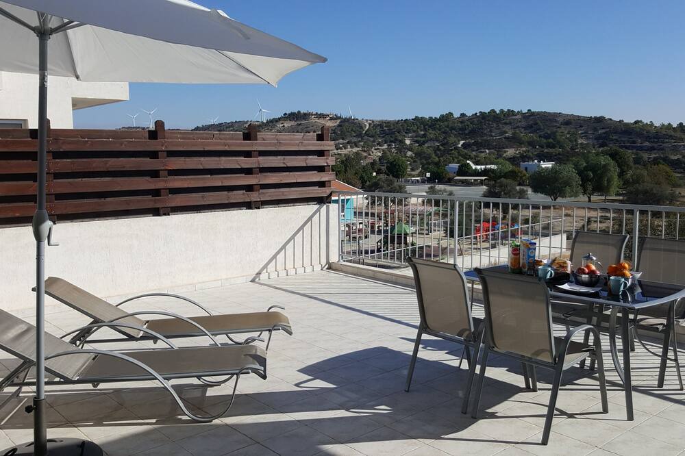Photo of Patio Balcony in Alethriko