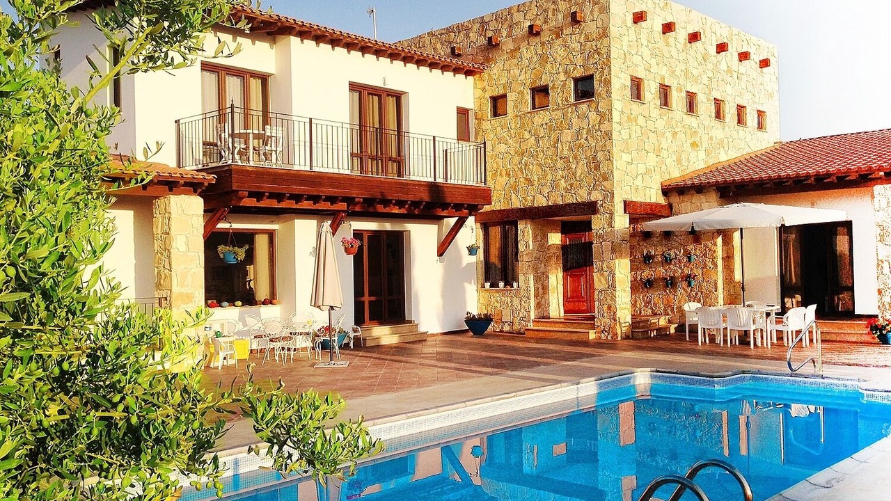 Photo of Outdoor in Anogyra