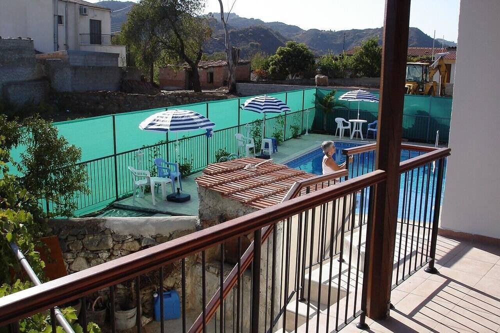 Photo of Patio Balcony in Akapnou