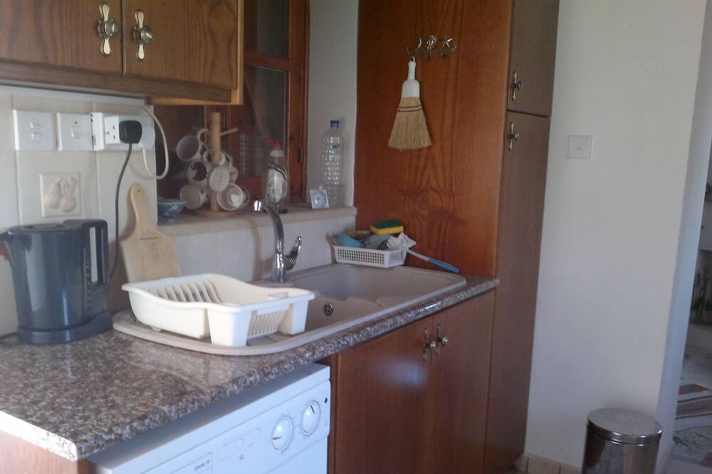 Photo of Kitchen in Akapnou