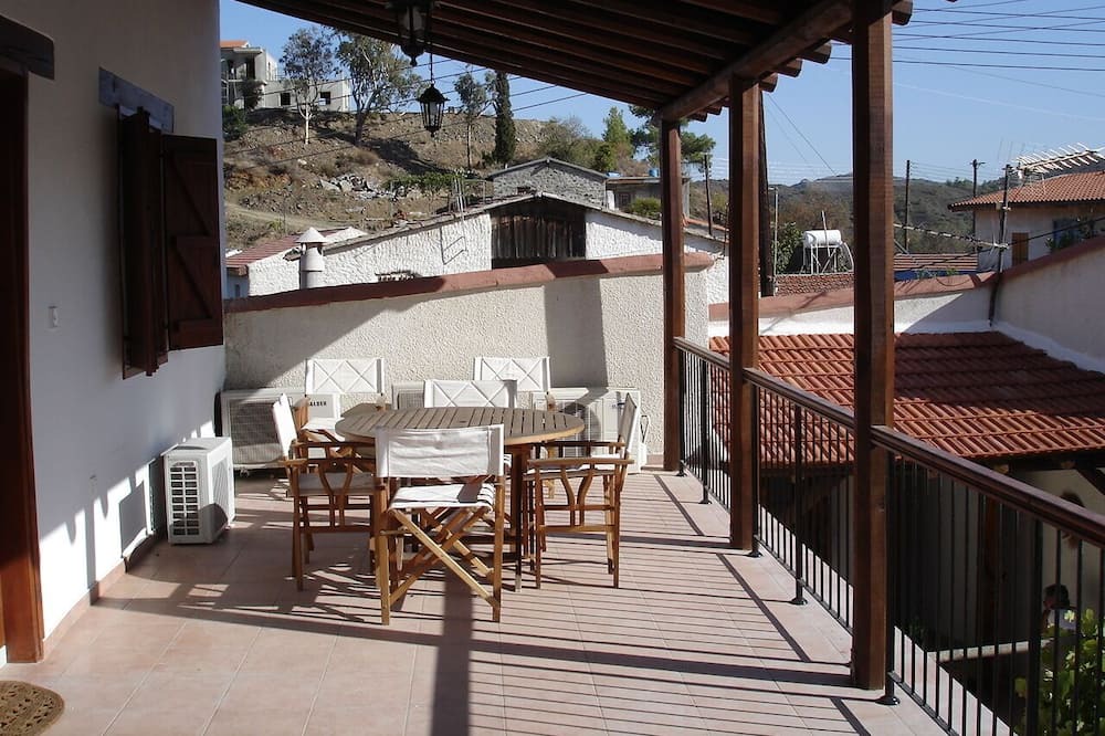 Photo of Patio Balcony in Akapnou