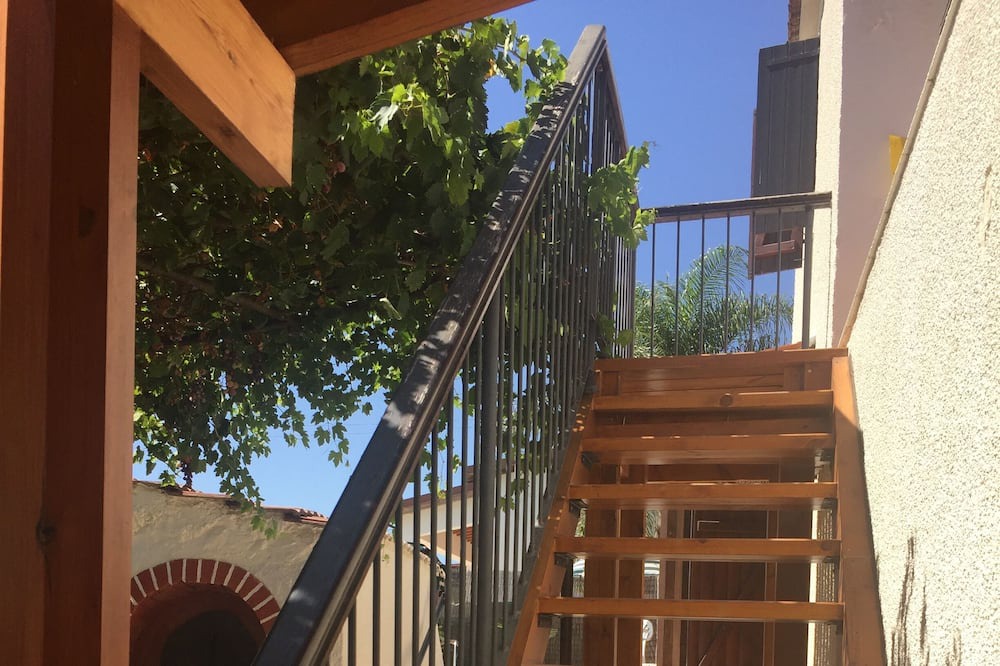 Photo of Patio Balcony in Akapnou