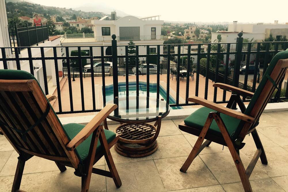 Photo of Patio Balcony in Kyrenia
