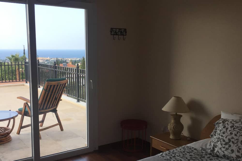 Photo of Bedroom in Kyrenia