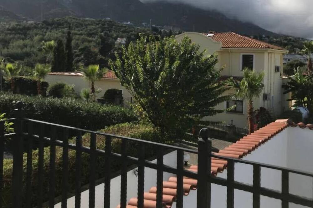 Photo of Patio Balcony in Kyrenia