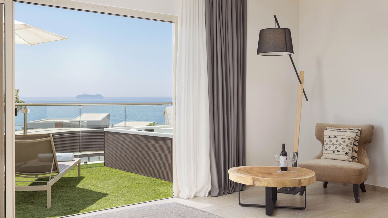 Photo of Outdoor in Agios Tychon