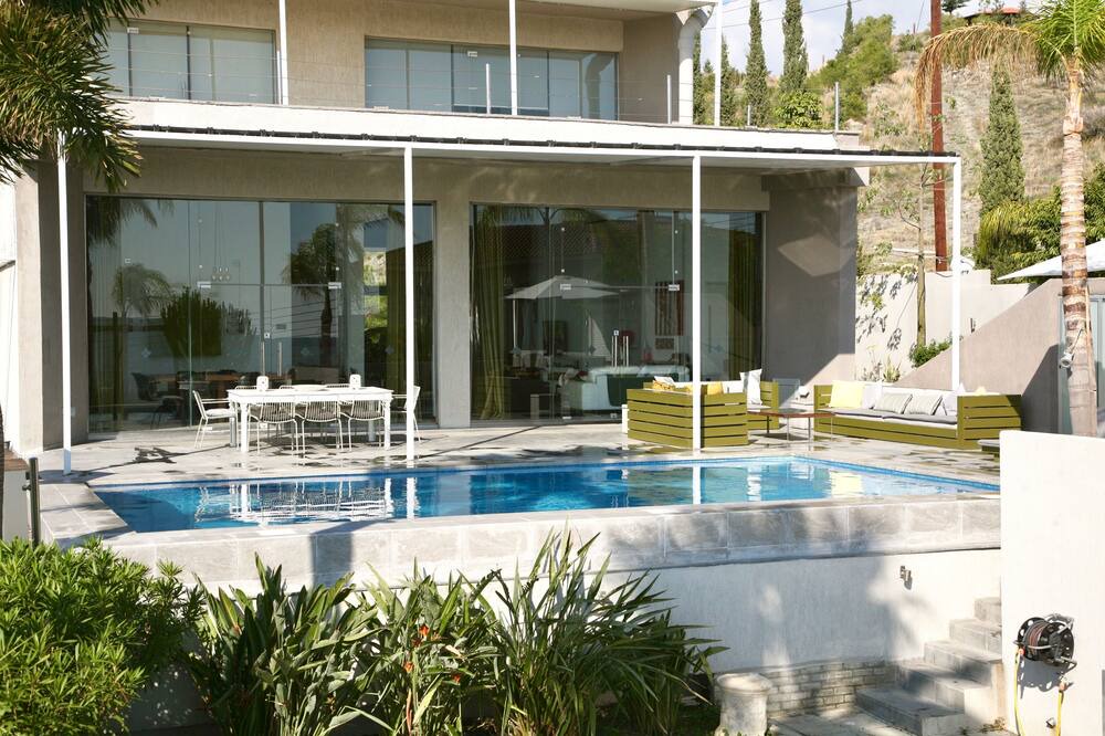 Photo of Outdoor in Monagroulli