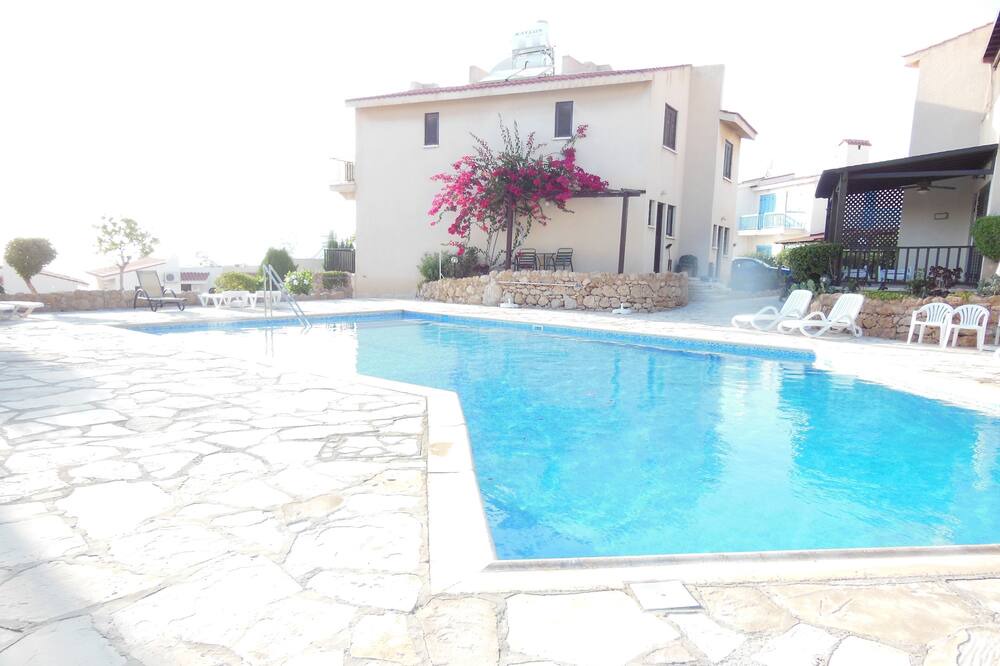 Photo of Outdoor in Melanos