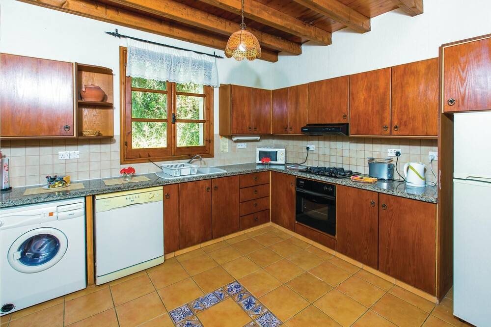Photo of Kitchen in Miliou