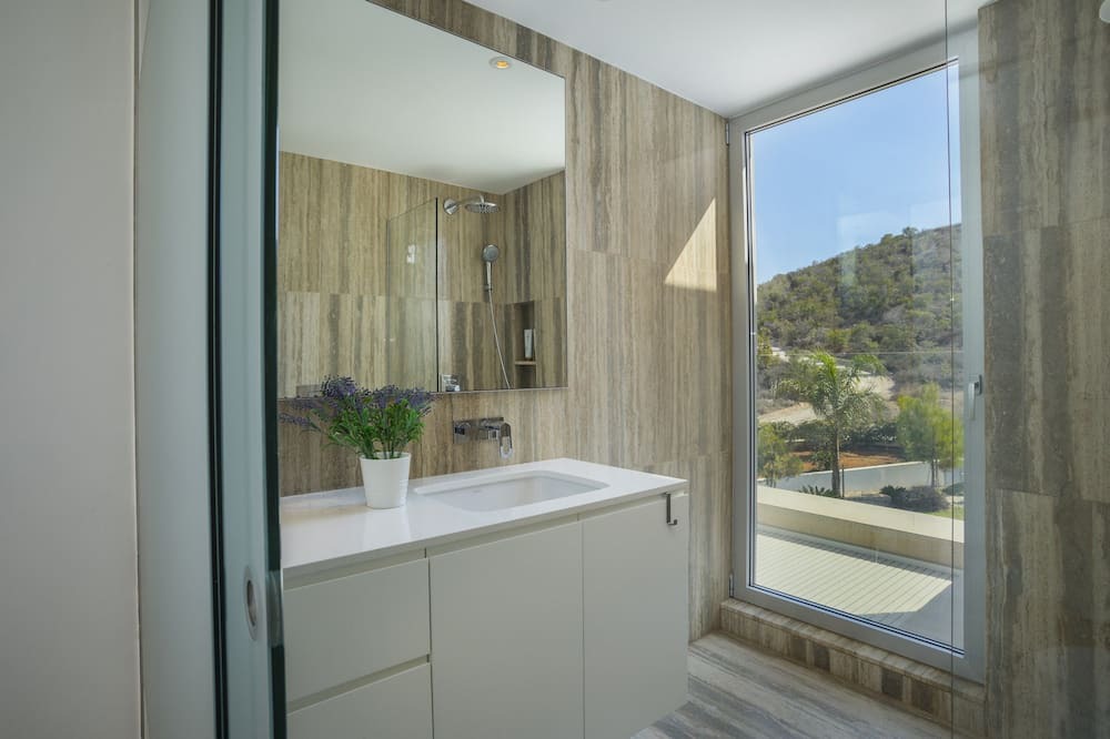 Photo of Bathroom in Protaras